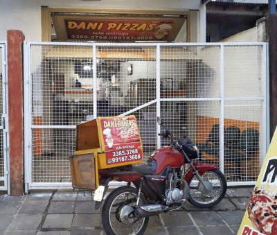 Dani Pizzas &#8211; Tele Entrega no bairro Passo das Pedras em Porto Alegre